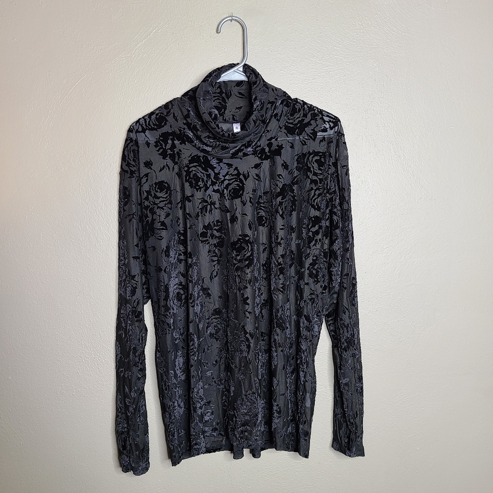 3/$10 NWT Piphany Wythe Mock Neck Sheer Floral Blouse